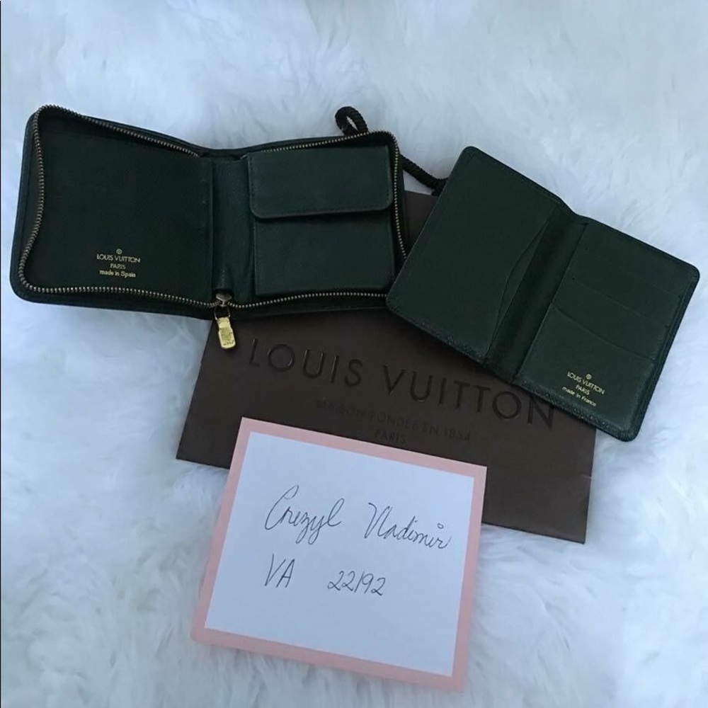 LOUIS VUITTON TAIGA MENS WALLET & CARD CASE SET
